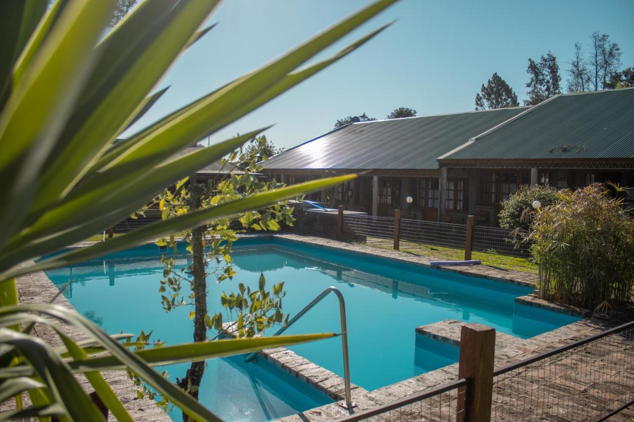 Hostal Canela Termas del Daymán Esterno foto