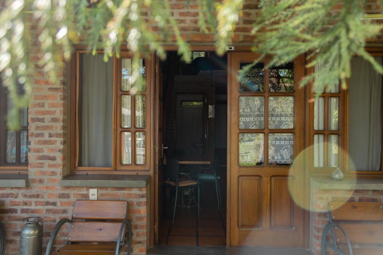 Hostal Canela Termas del Daymán Esterno foto