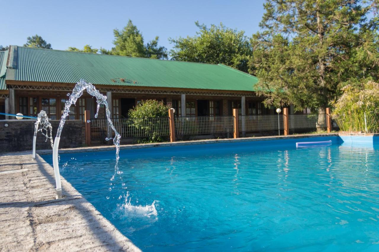Hostal Canela Termas del Daymán Esterno foto